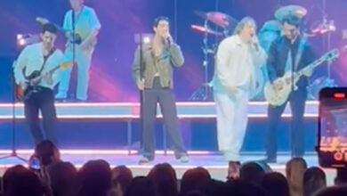 Lewis Capaldi stunned his New York audience when the Jonas Brothers appeared during his performance.