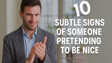 manipulative behavior signs