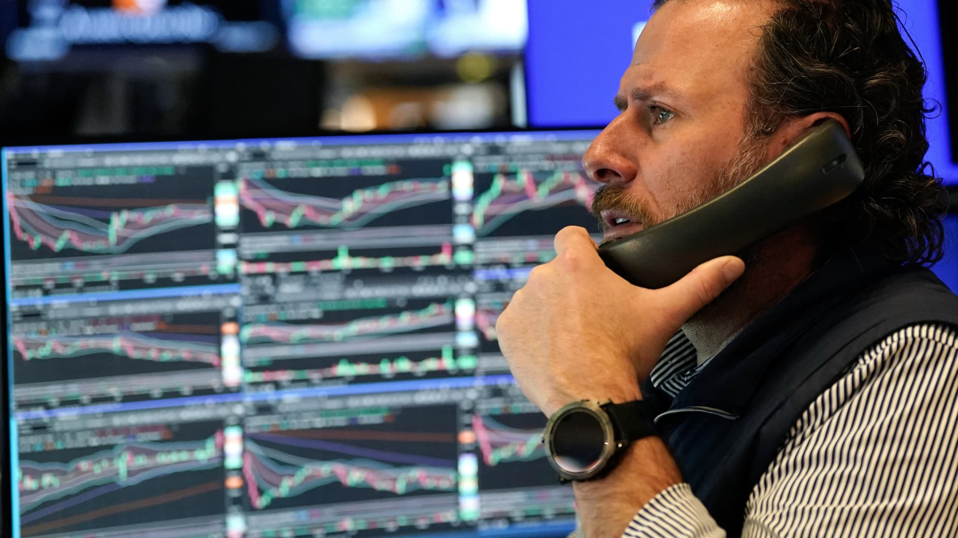 Stock futures slip as traders mull over earnings from Nvidia and Salesforce: Live updates