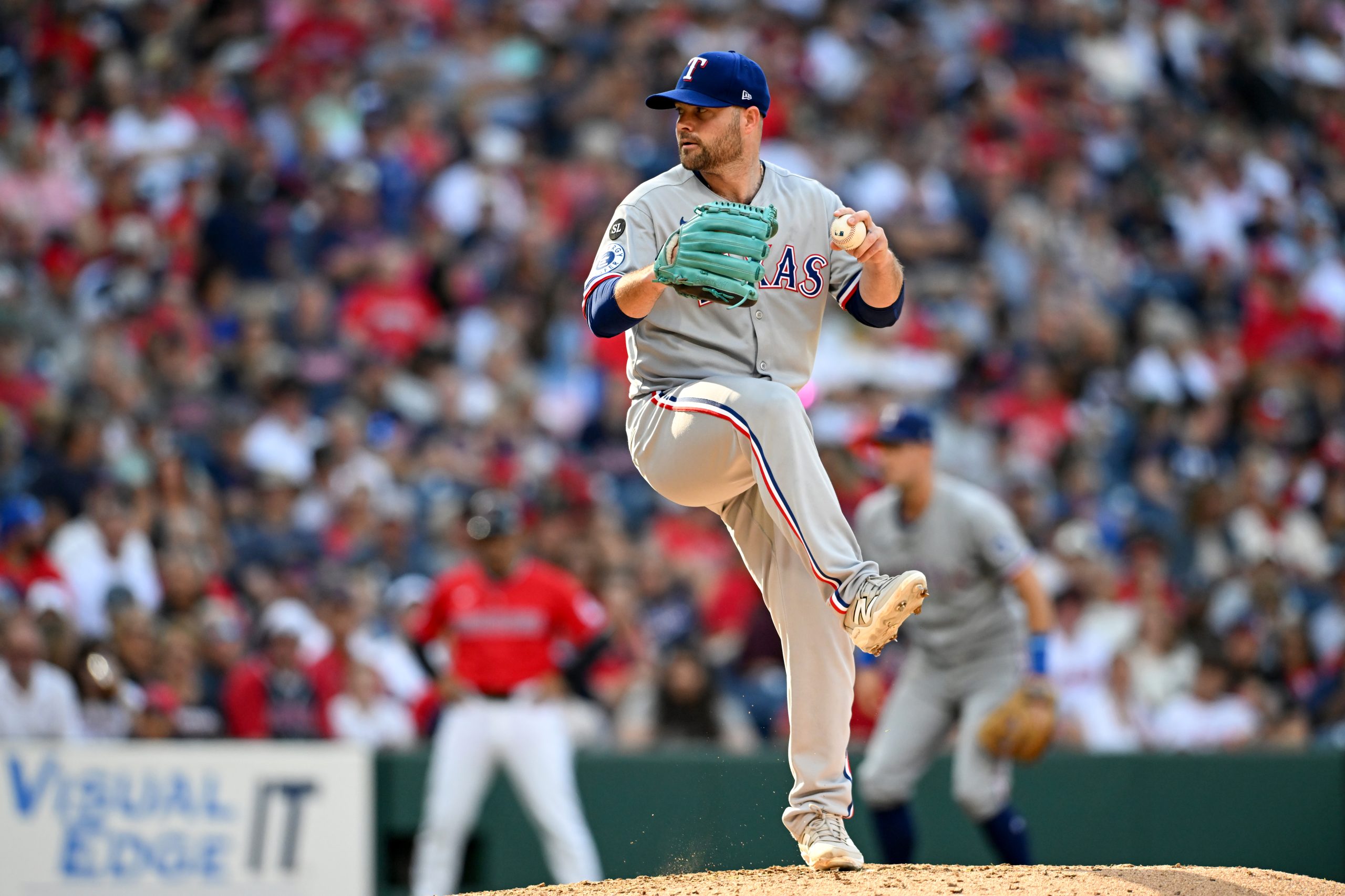 Red Sox re-negotiated contract with new reliever Danny Coulombe over concerns with physical
