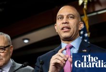 Democrats will stop Trump from trying to nationalize midterms, Jeffries says
