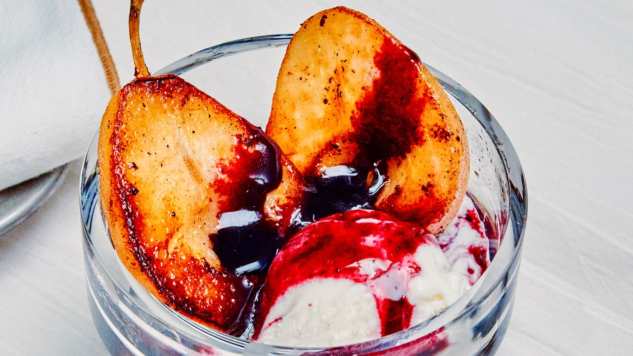 Turn Leftover Red Wine Into This Romantic Sundae