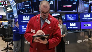 Wall Street sell-off picks up steam, Dow loses 700 points and tumbles deeper into correction territory: Live updates