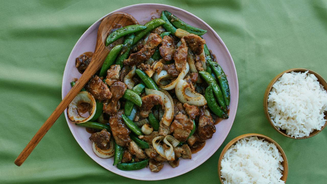 Gingery Pork and Sugar Snap Pea Stir-Fry