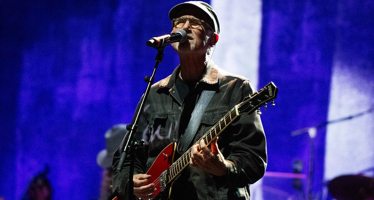 “I always wanted to have hit singles. I thought the hit single was the highest manifestation of rock as an art form”: Marshall Crenshaw on his Karen Carpenter tribute, why collecting is “infantile” and how he was made in Detroit