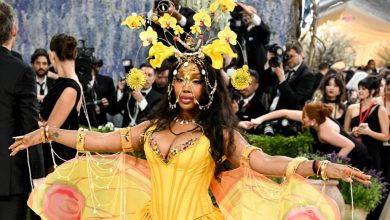 SZA’s Dazzling Met Gala Dress Is Made of Pieces Bought Off eBay: ‘This Is How I See Myself’