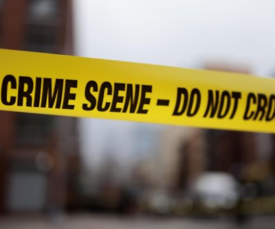 3 officers wounded, suspect dead in Philadelphia shooting
