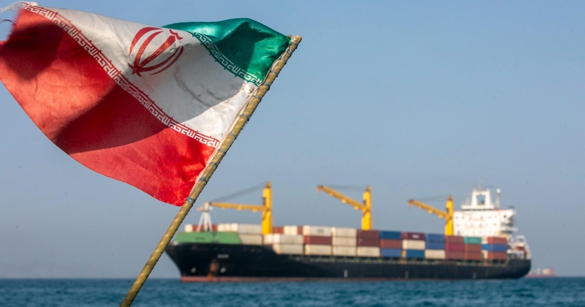 Trump says U.S. deal with Iran “is now complete,” authorizes removal of Navy blockade of Strait of Hormuz