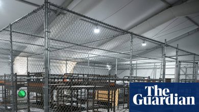 ‘Alligator Alcatraz’ detainees say guards deny them food and clean water until they sign English documents