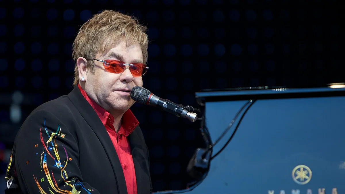 Elton John Set to Return to Mexico City After 14 Years for Two Final Farewell Performances