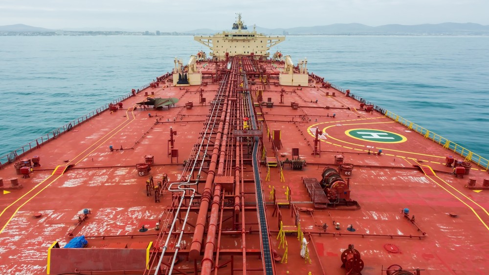 Two Saudi Oil Tankers Targeted as Houthi Blockade Disrupts Red Sea Shipping
