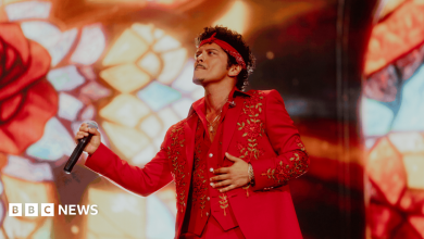 Bruno Mars has an unexpected opening before Wembley party starts