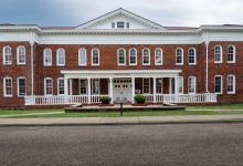 Alabama’s Tuskegee University demands students wear business suits, bans certain headwear in controversial new dress code