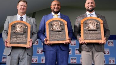 Beltrán, Jones and Kent pay tribute to home and family during Baseball Hall of Fame inductions