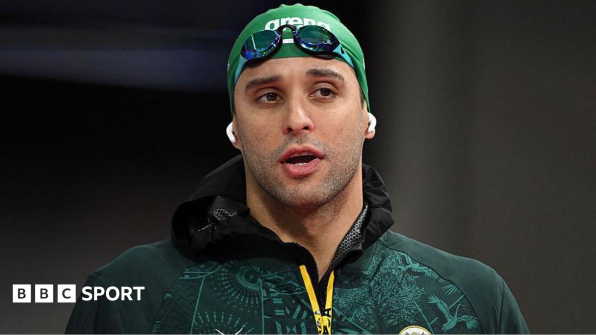 Le Clos’ home destroyed by fire after he sets Commonwealths record