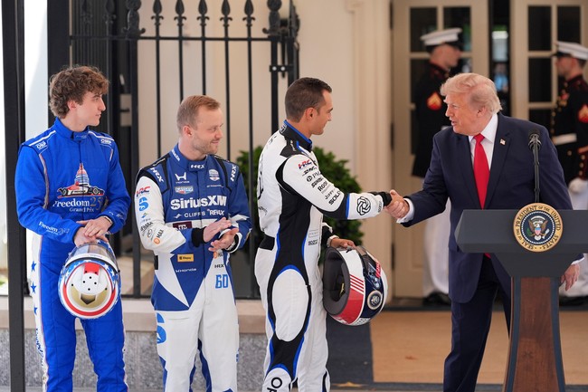Trump Rings in the Spectacular Freedom 250 Grand Prix Race Through D.C.