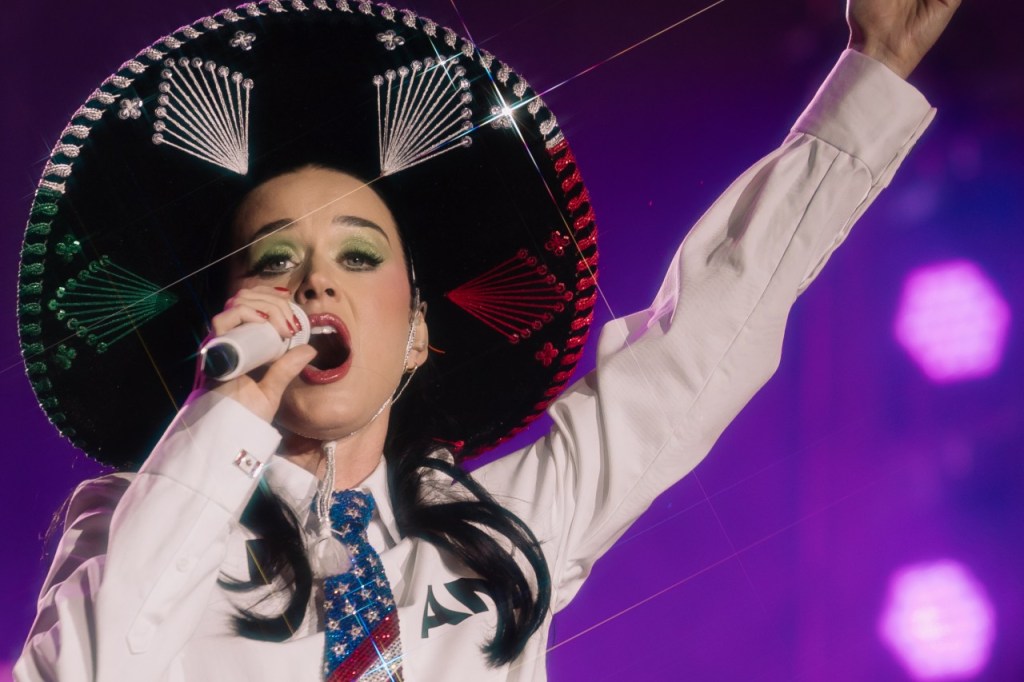 Katy Perry Draws 310,000 Fans to Free Concert in Mexico: 5 Best Moments
