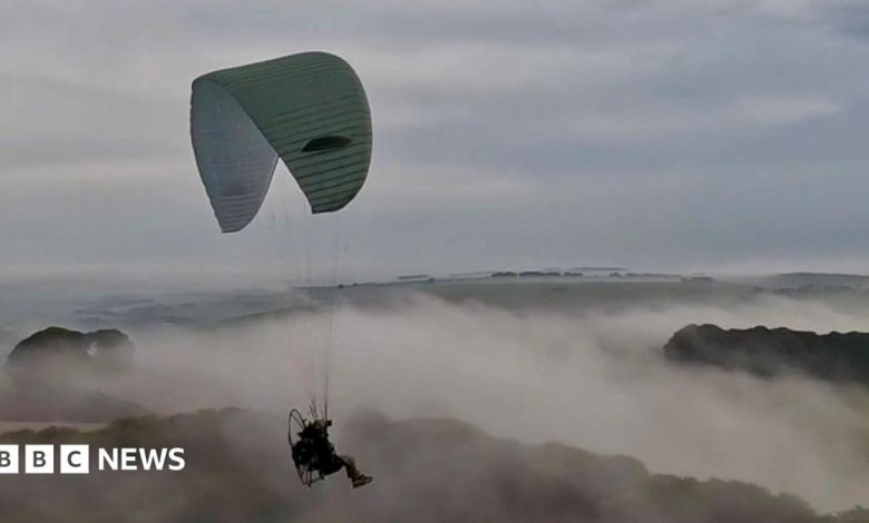 UK soldiers could get paragliders to drop behind enemy lines