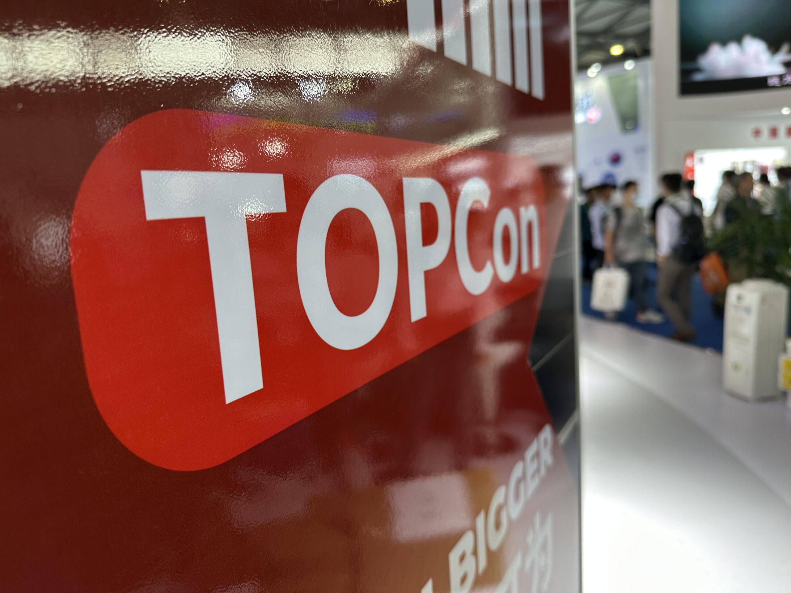Researchers find strong vendor-to-vendor variation in UVID performance of TOPCon solar cells