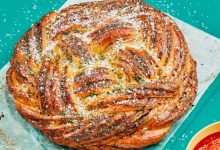 Giant Garlic Knot