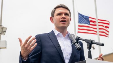 Talarico suffers setback as Texas undecided voters decide