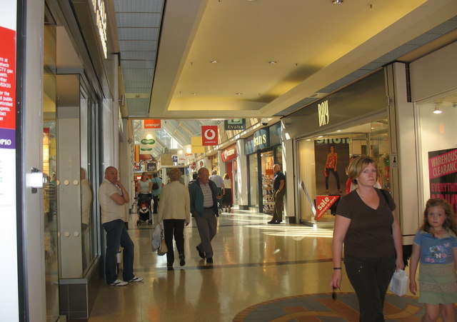 The Deiniol Shopping Centre - geograph.org.uk - 245940.jpg