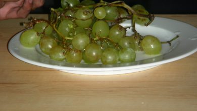 Fresh grapes for healthy diet.jpg