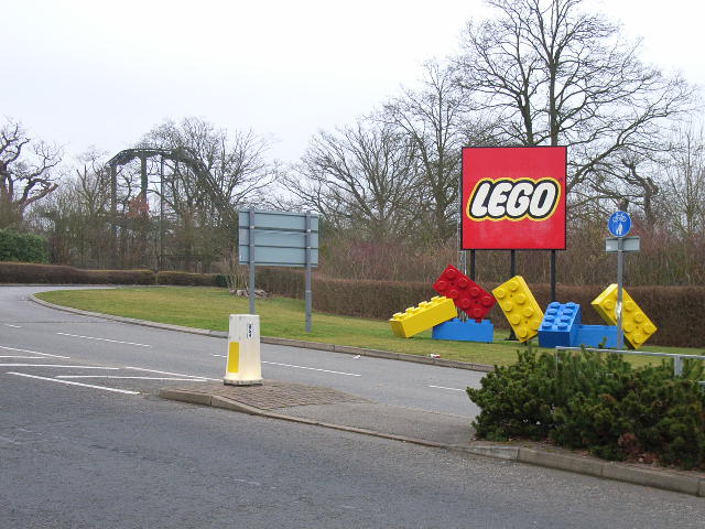 The entrance to Legoland, Windsor - geograph.org.uk - 125707.jpg