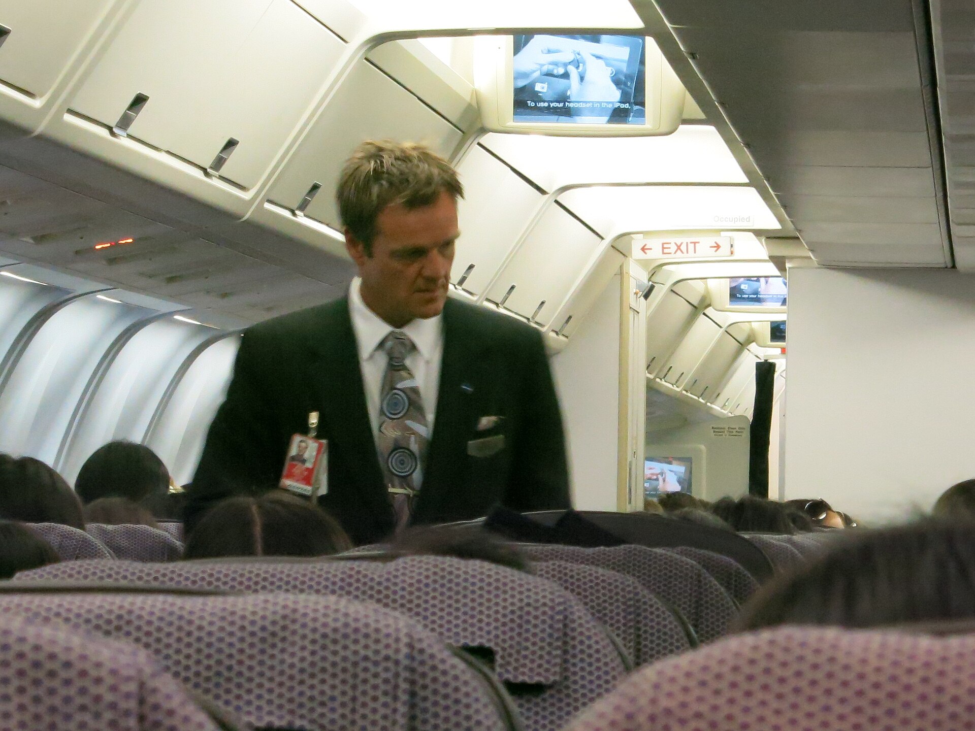 Qantas flight attendant.jpg