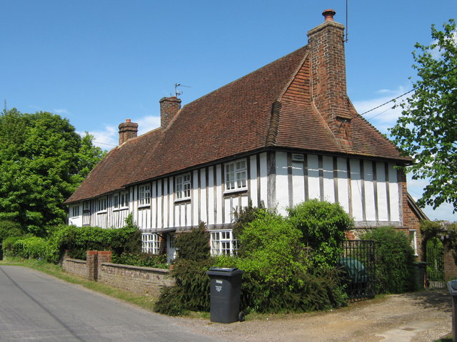 Elm Tree Cottage and Whitebeam Cottage - geograph.org.uk - 1292968.jpg