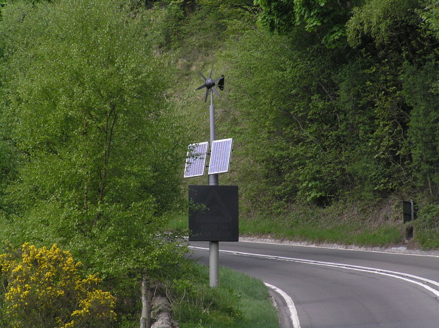 Wind and solar powered warning sign - geograph.org.uk - 801757.jpg